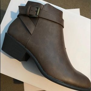 Ankle boots